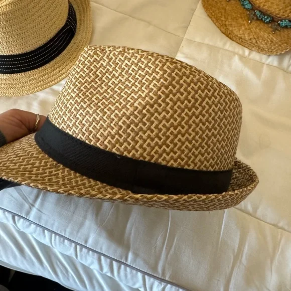 Hats Hats Hats- All 5 for one price. - Picture 7 of 17